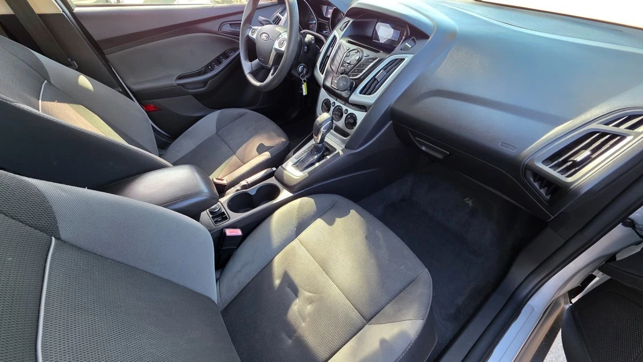 2012 Ford Focus 3rd Gen - Image 9 of 12