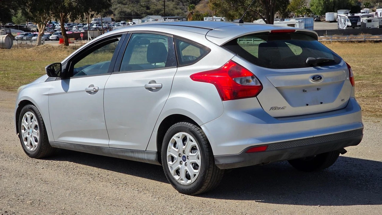 2012 Ford Focus 3rd Gen - Image 5 of 12