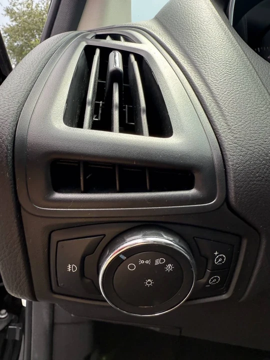 2012 Ford Focus 3rd Gen - Image 16 of 21