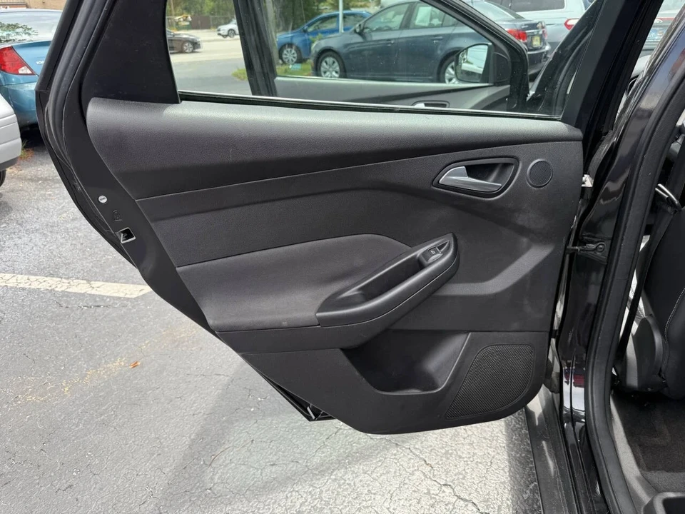 2012 Ford Focus 3rd Gen - Image 18 of 21