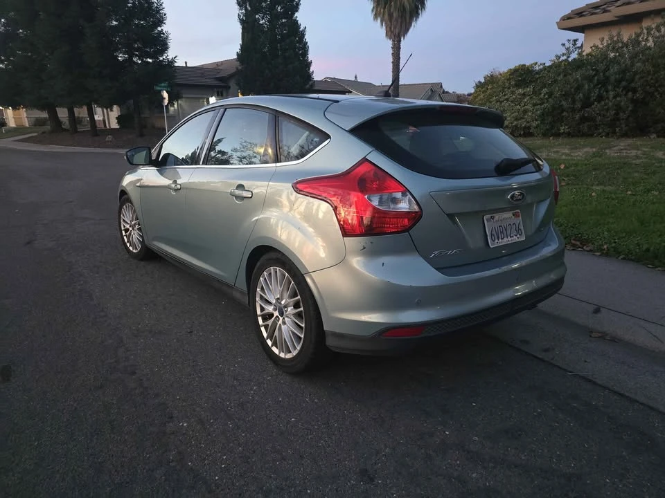 2012 Ford Focus 3rd Gen - Image 2 of 5