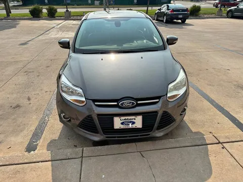 2012 Ford Focus SEL Hatchback 4D