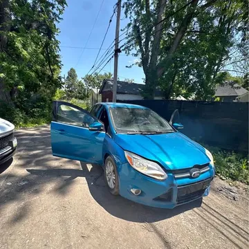 2012 Ford Focus SEL Hatchback 4D