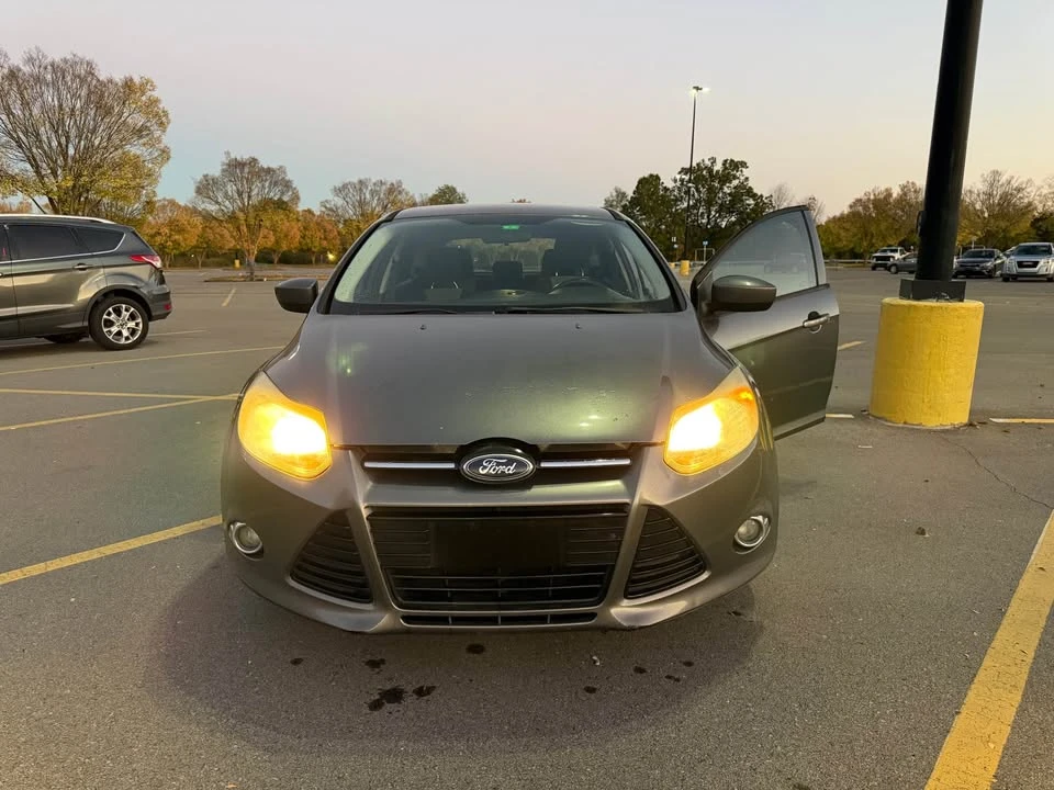 2012 Ford Focus 3rd Gen - Image 2 of 9