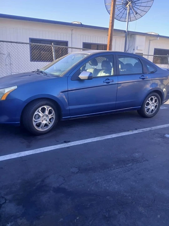 2012 Ford Focus 3rd Gen - Image 2 of 5