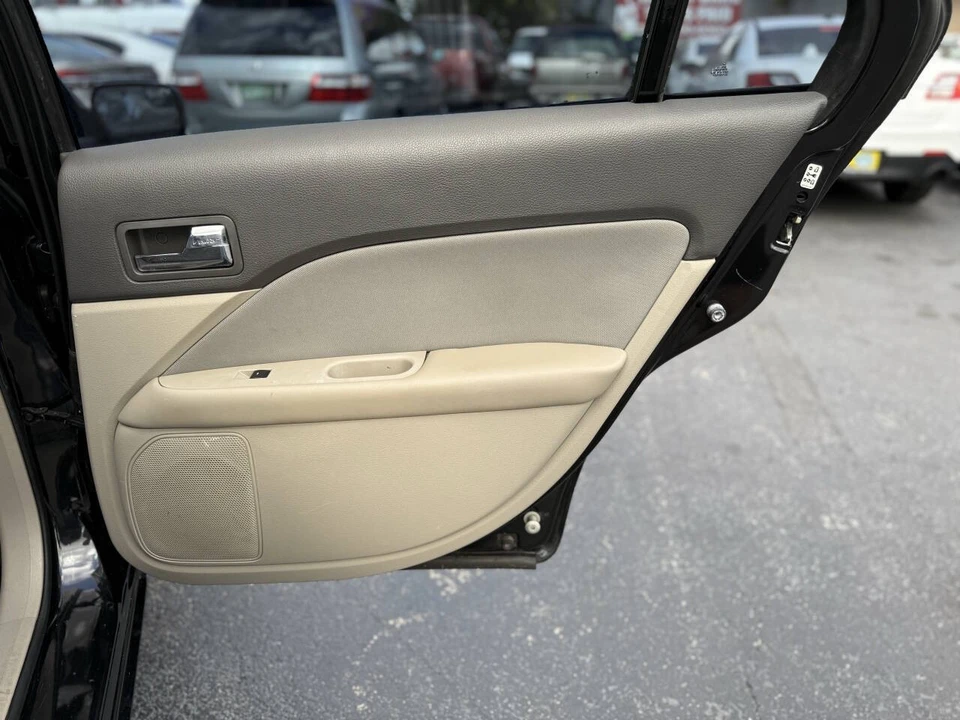 2012 Ford Fusion 1st Gen - Image 18 of 21