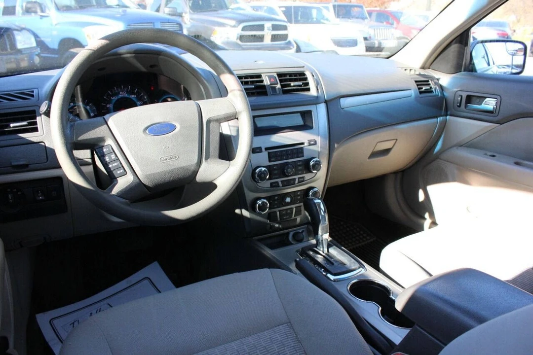 2012 Ford Fusion 1st Gen - Image 11 of 16