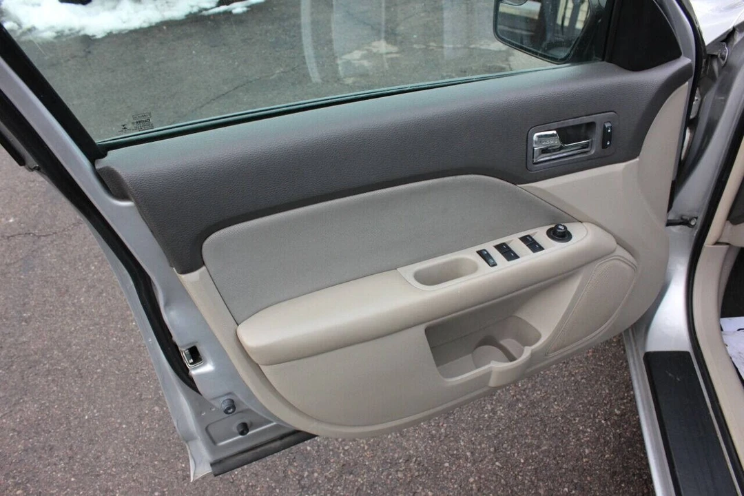 2012 Ford Fusion 1st Gen - Image 16 of 16
