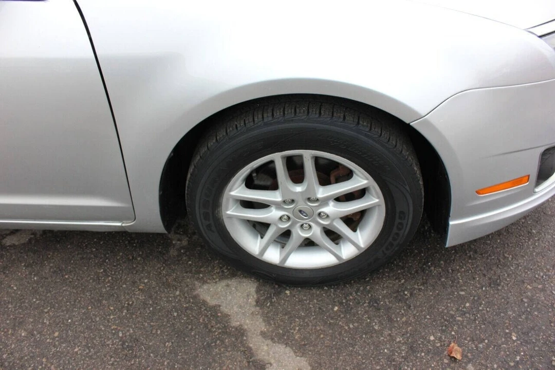 2012 Ford Fusion 1st Gen - Image 14 of 16
