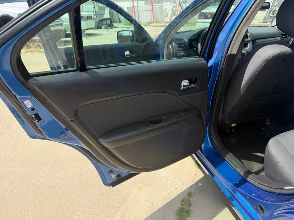 2012 Ford Fusion 1st Gen - Image 16 of 19
