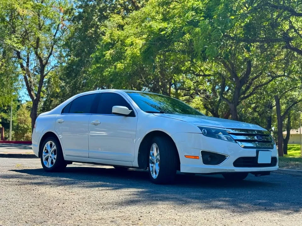 2012 Ford Fusion 1st Gen - Image 2 of 15