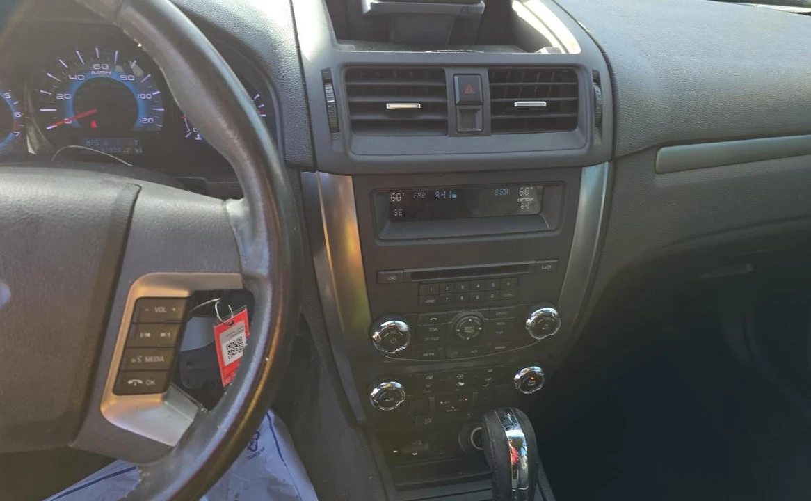 2012 Ford Fusion 1st Gen - Image 8 of 10