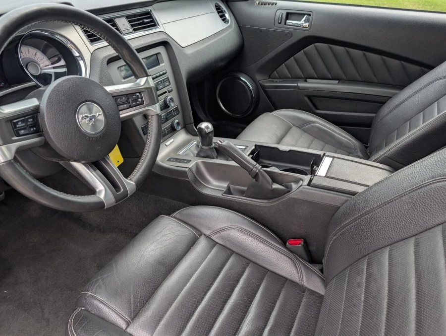 2012 Ford S197 Mustang - Image 4 of 12