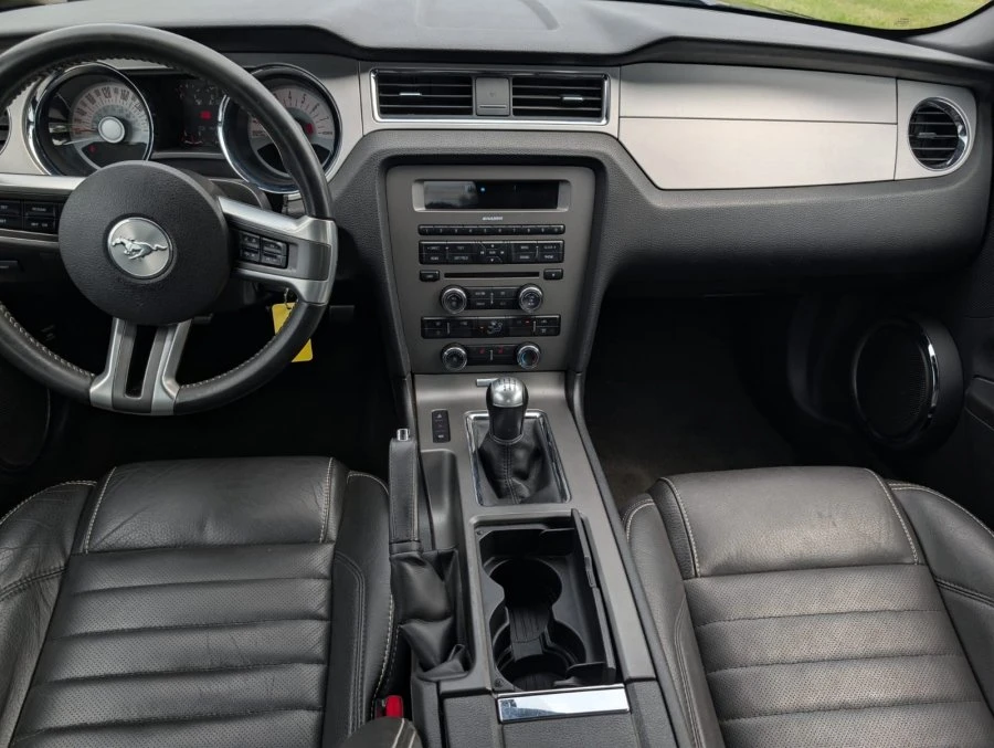 2012 Ford S197 Mustang - Image 5 of 12