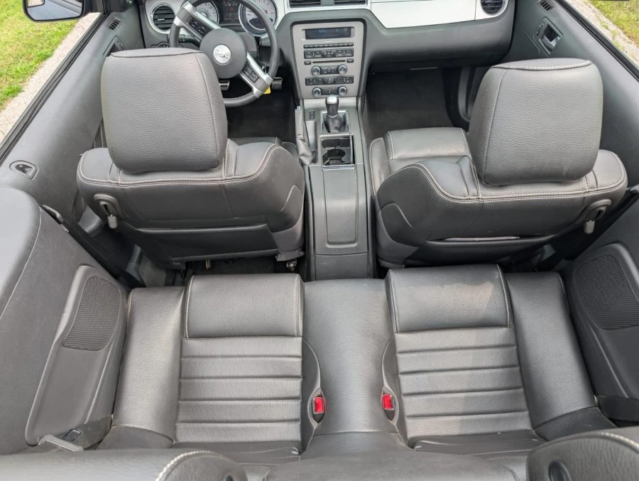 2012 Ford S197 Mustang - Image 7 of 12