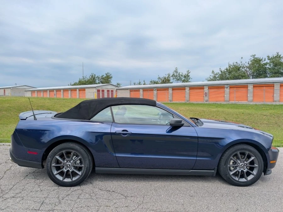2012 Ford S197 Mustang - Image 9 of 12