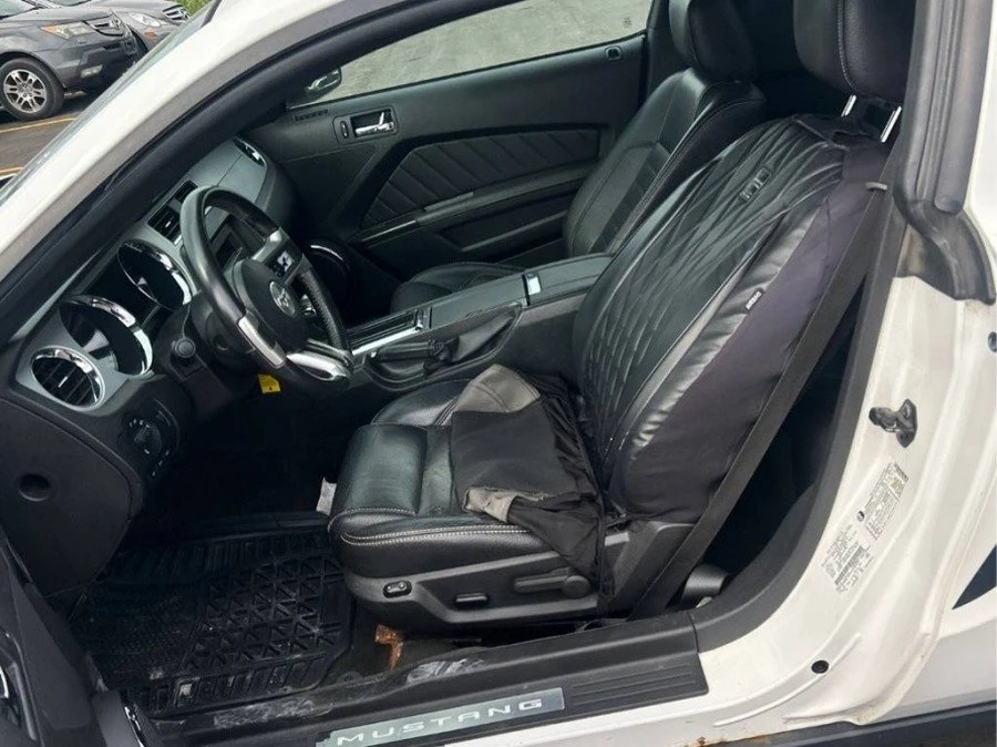 2012 Ford S197 Mustang - Image 2 of 4