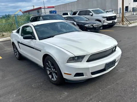 2012 Ford Mustang V6 Coupe