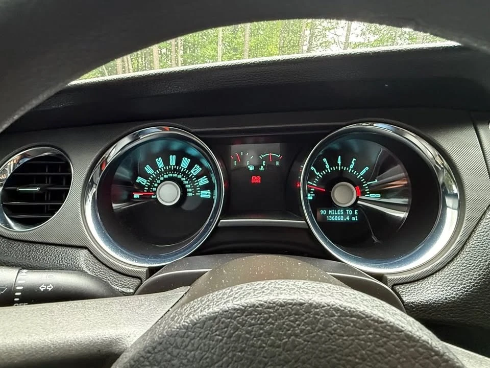 2012 Ford S197 Mustang - Image 13 of 20