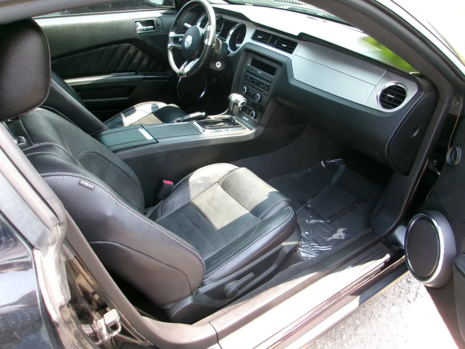 2012 Ford S197 Mustang - Image 4 of 10