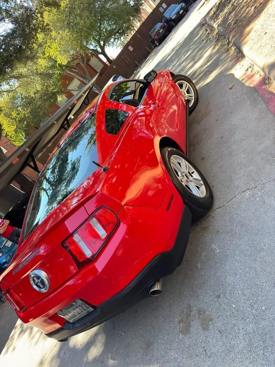2012 Ford S197 Mustang - Image 3 of 4