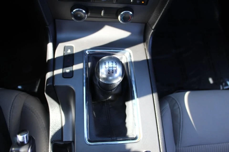 2012 Ford S197 Mustang - Image 14 of 19