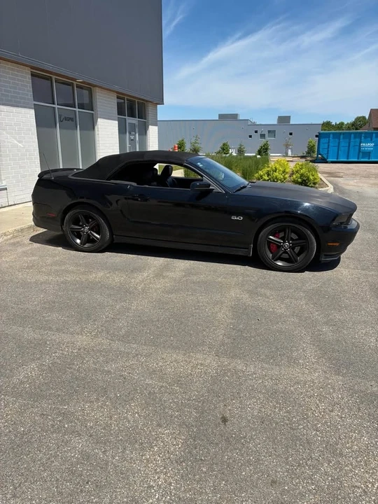 2012 Ford S197 Mustang - Image 9 of 17