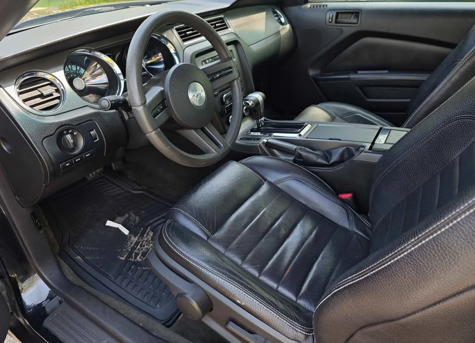 2012 Ford S197 Mustang - Image 7 of 8