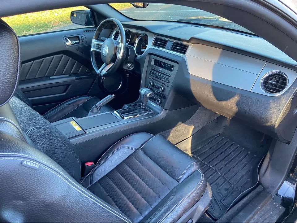 2012 Ford S197 Mustang - Image 6 of 10