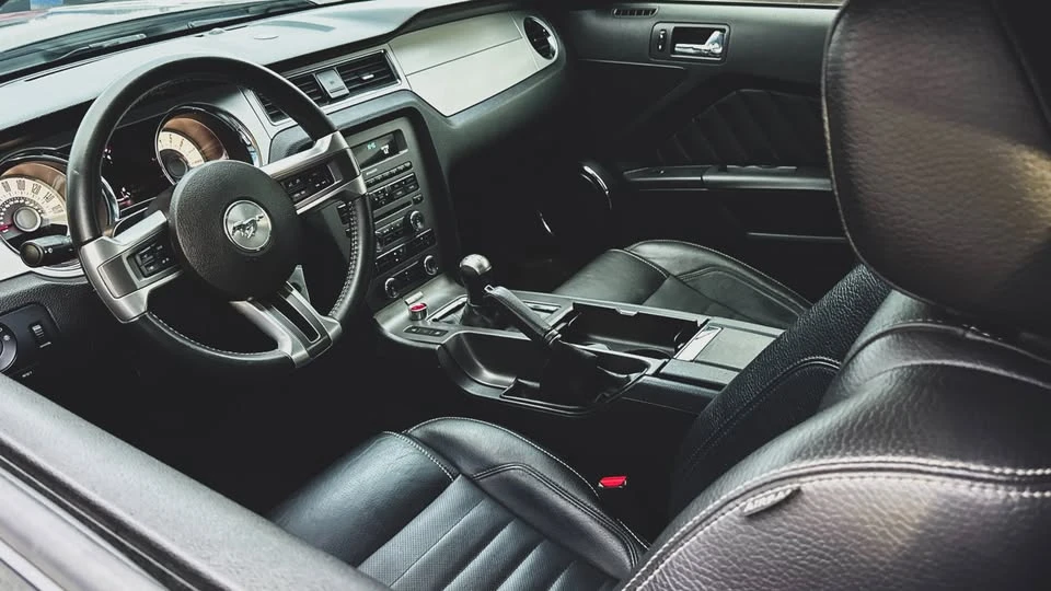 2012 Ford S197 Mustang - Image 6 of 20