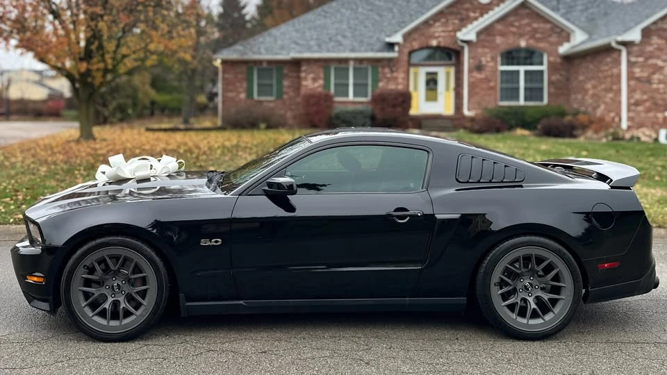 2012 Ford S197 Mustang - Image 7 of 20