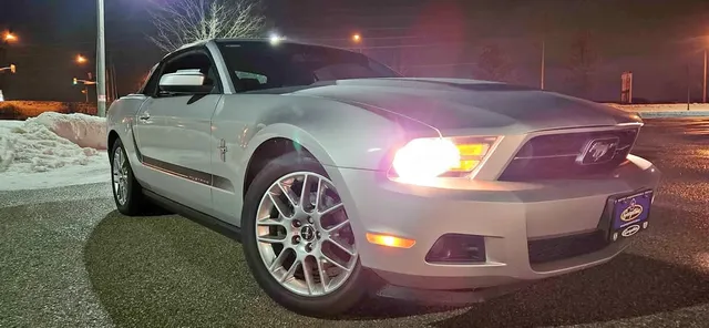 2012 Ford Mustang Premium Convertible
