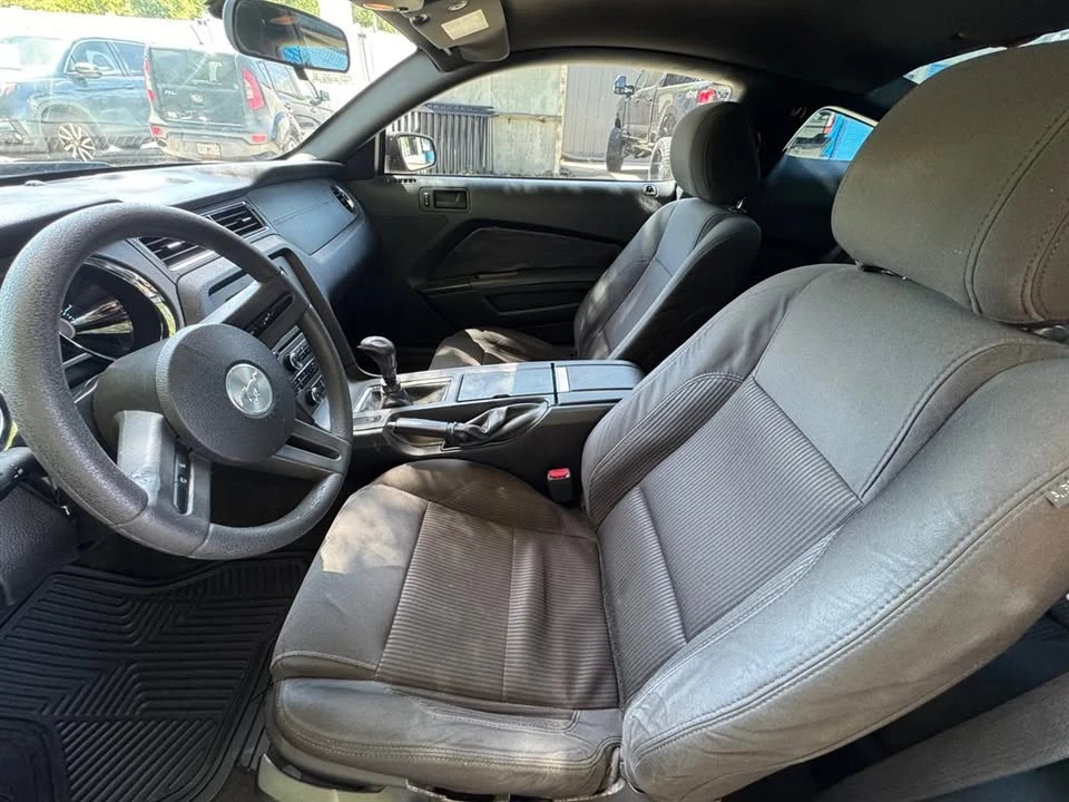 2012 Ford S197 Mustang - Image 10 of 11