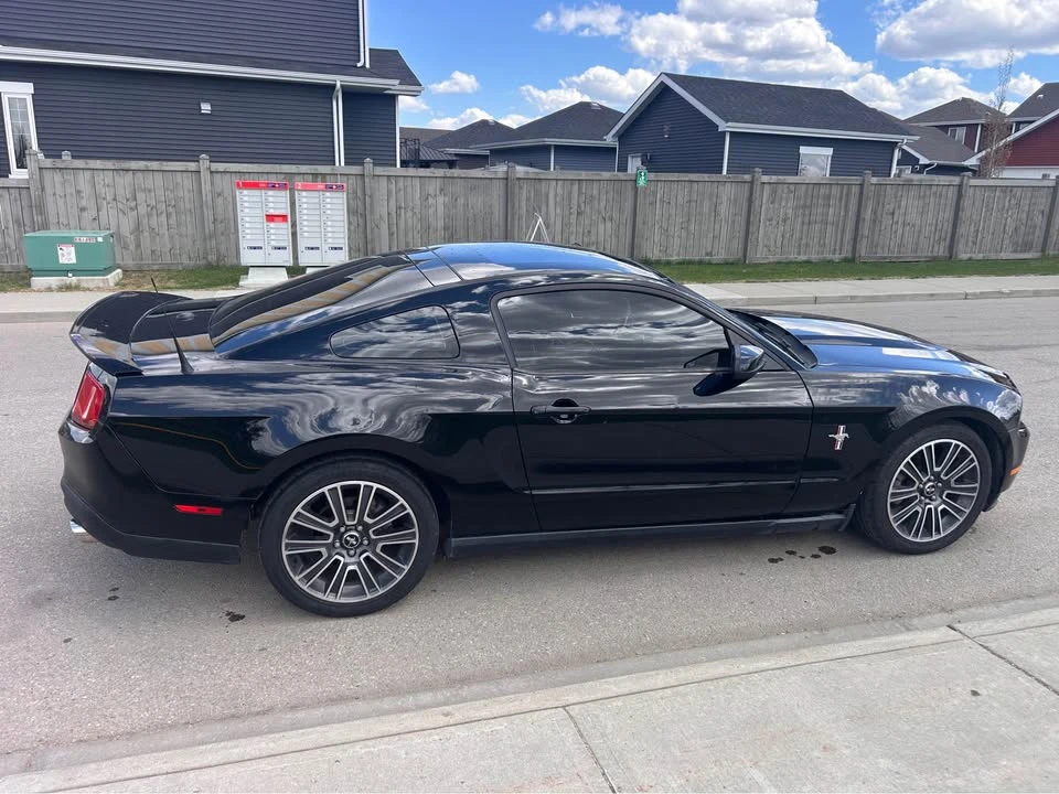 2012 Ford S197 Mustang - Image 9 of 12