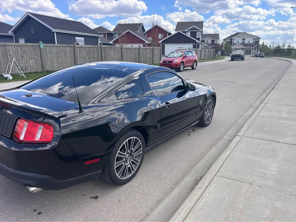 2012 Ford S197 Mustang - Image 8 of 12