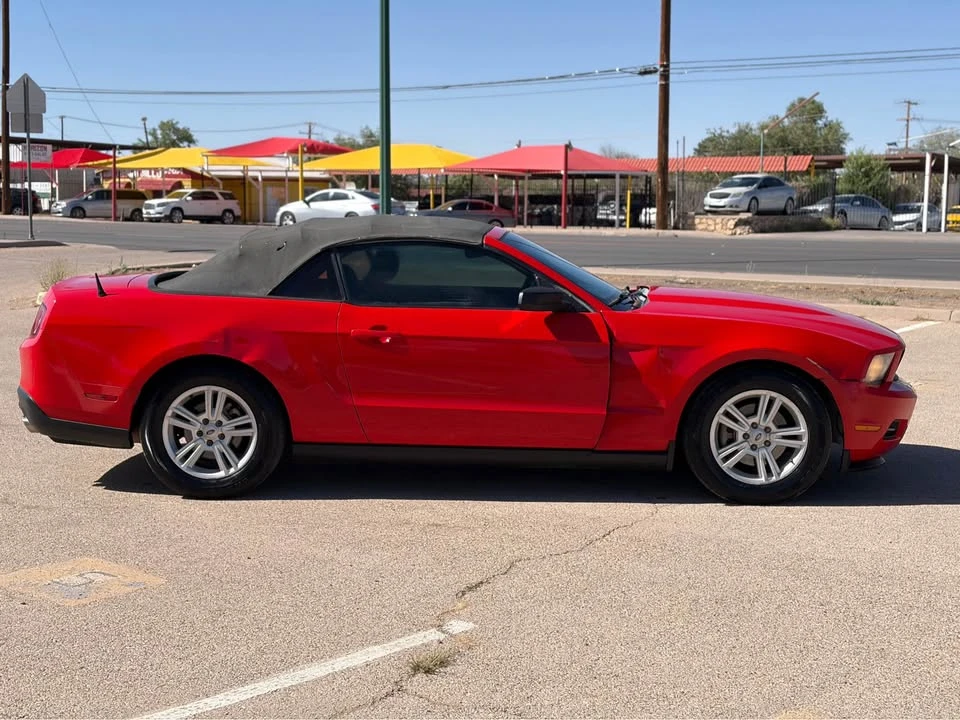 2012 Ford S197 Mustang - Image 9 of 15