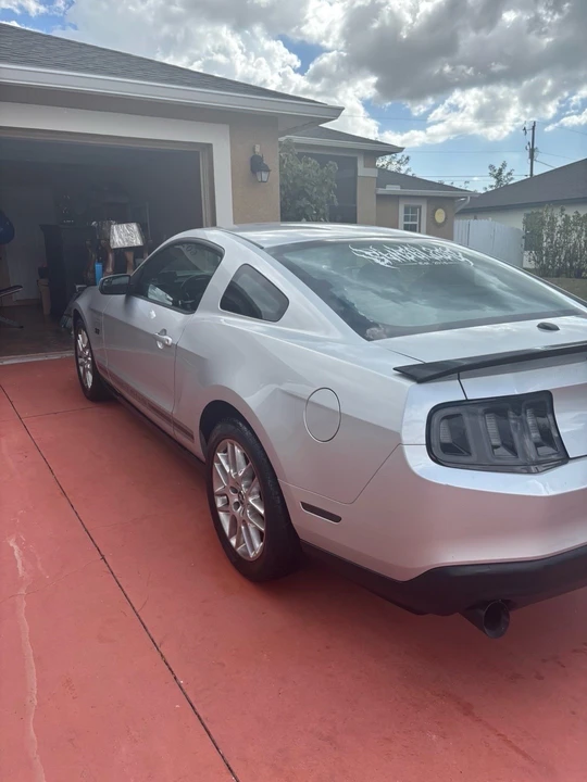 2012 Ford S197 Mustang - Image 6 of 16