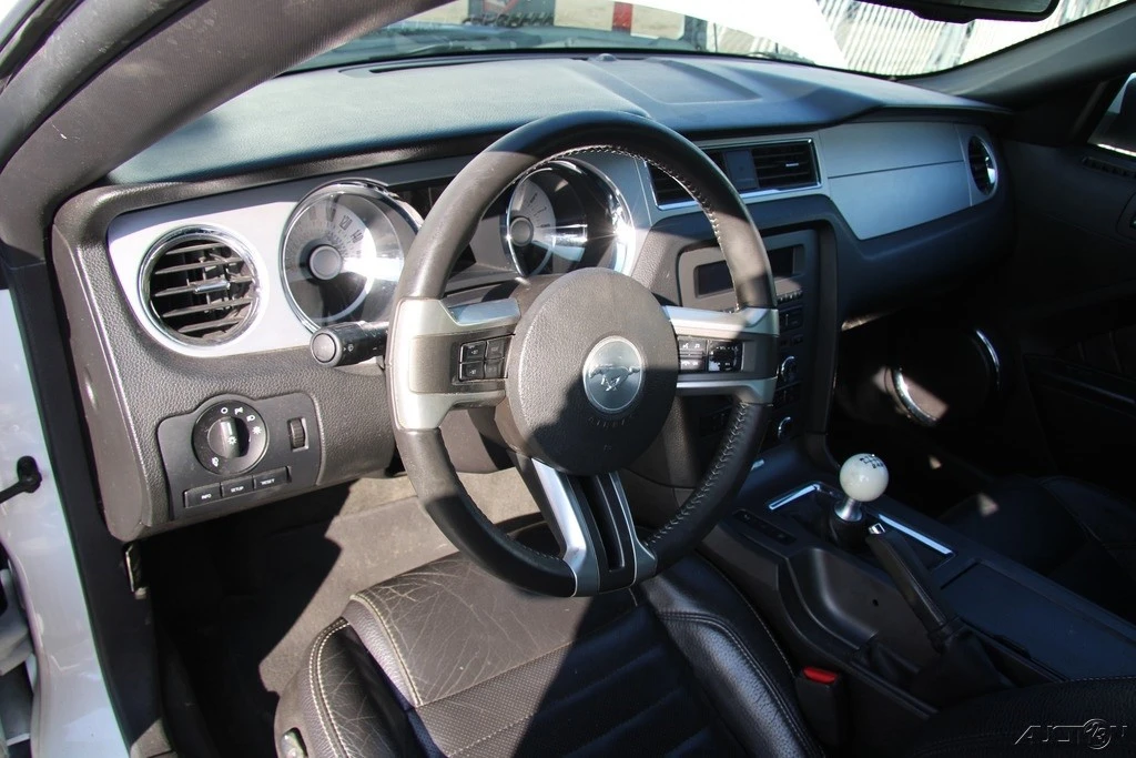 2012 Ford S197 Mustang - Image 15 of 21