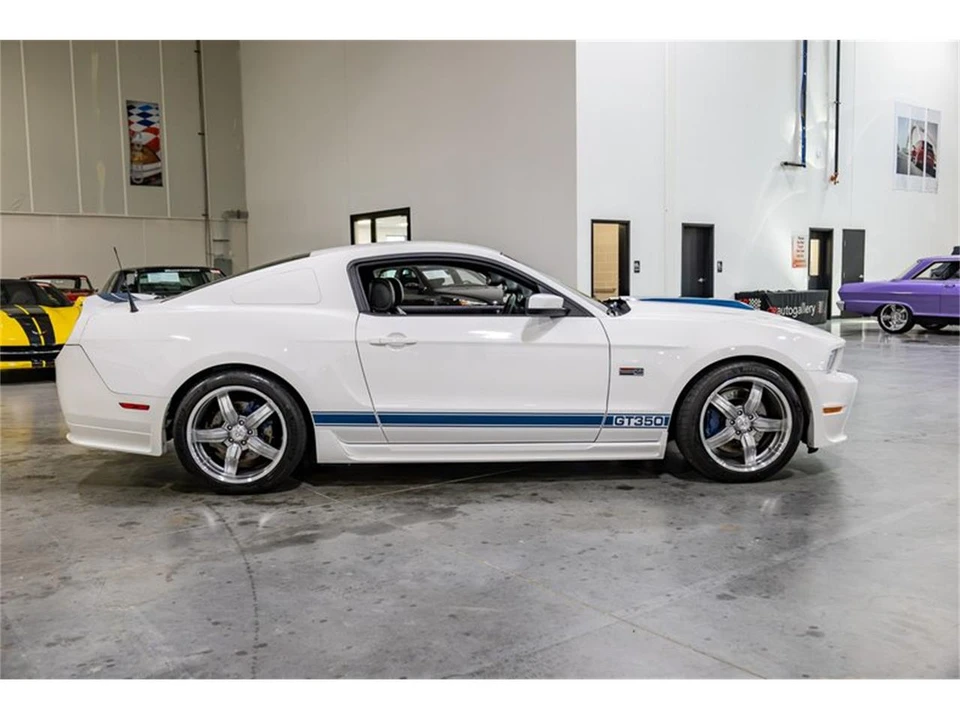 2012 Ford S197 Mustang - Image 8 of 31