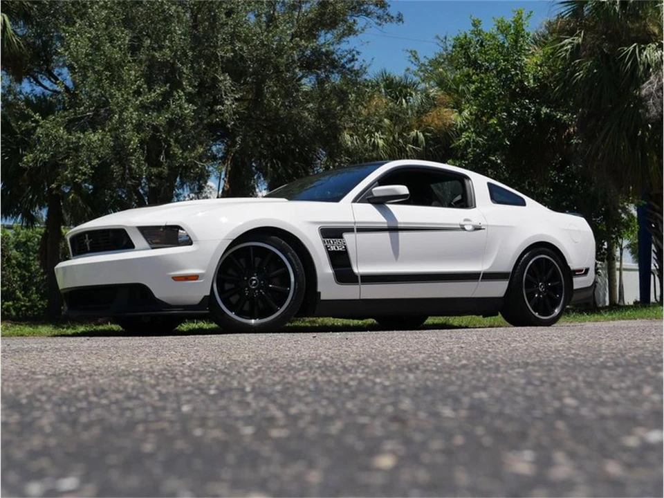 2012 Ford S197 Mustang - Image 12 of 31