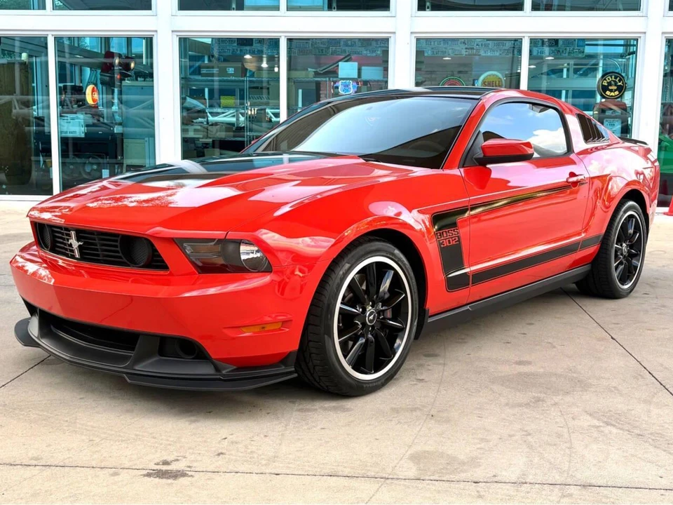 2012 Ford S197 Mustang - Image 11 of 31