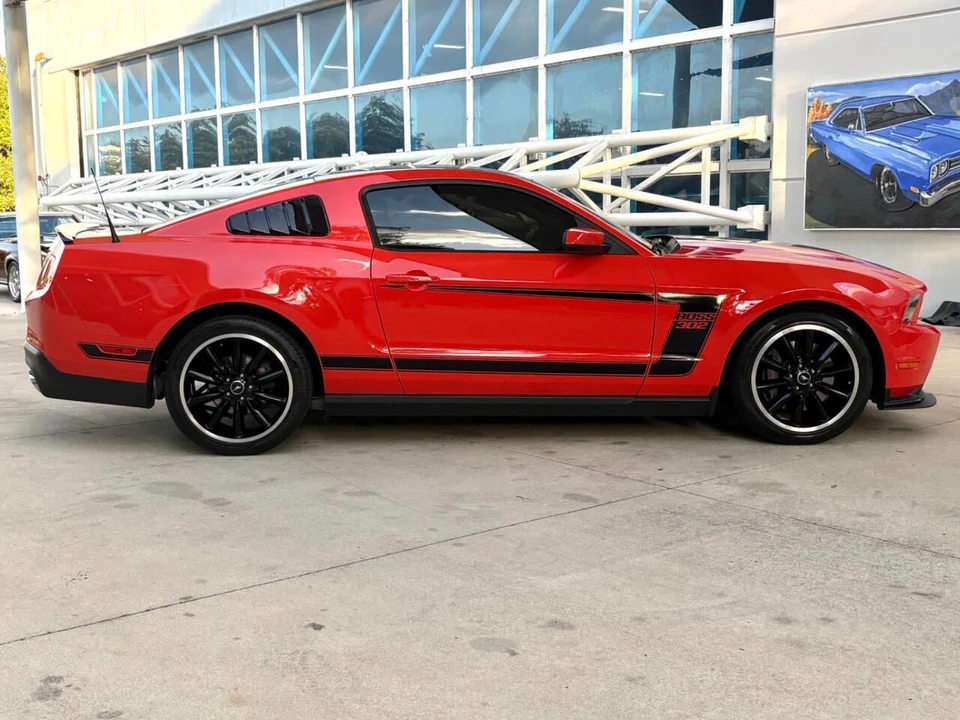 2012 Ford S197 Mustang - Image 5 of 31