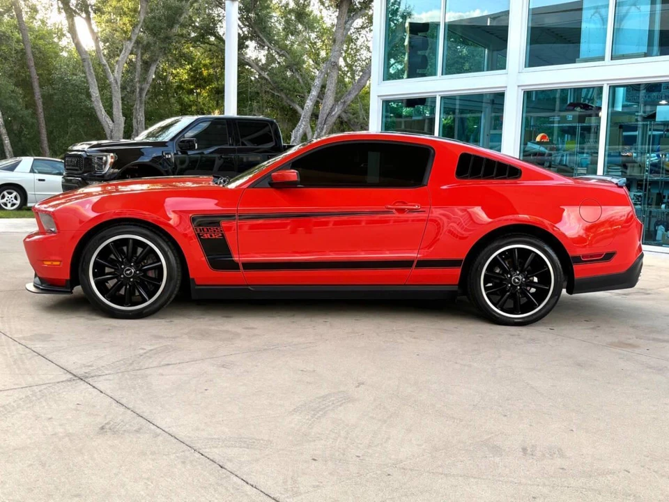 2012 Ford S197 Mustang - Image 10 of 31