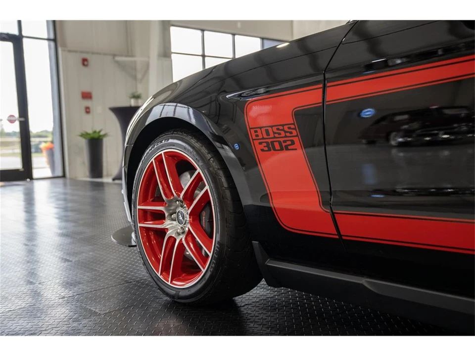 2012 Ford S197 Mustang - Image 21 of 31