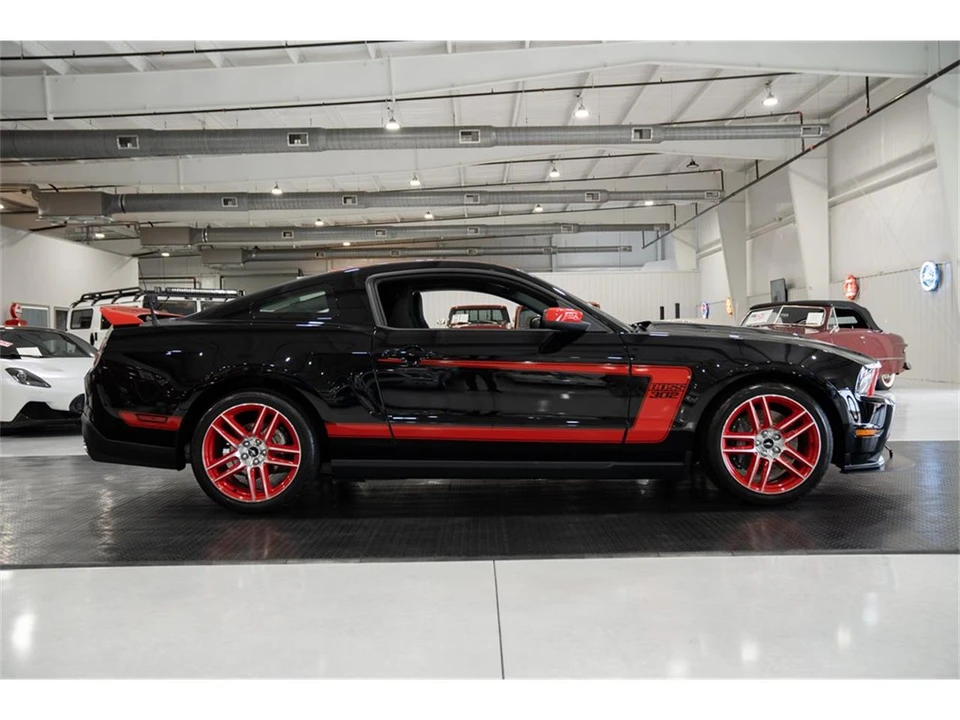 2012 Ford S197 Mustang - Image 11 of 31