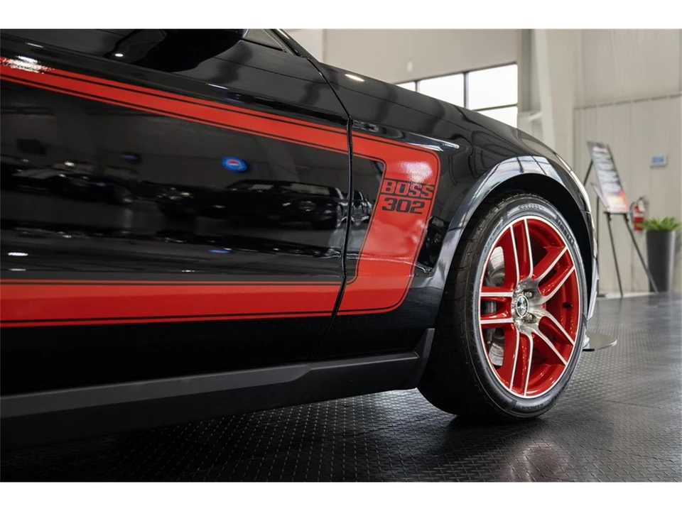 2012 Ford S197 Mustang - Image 23 of 31