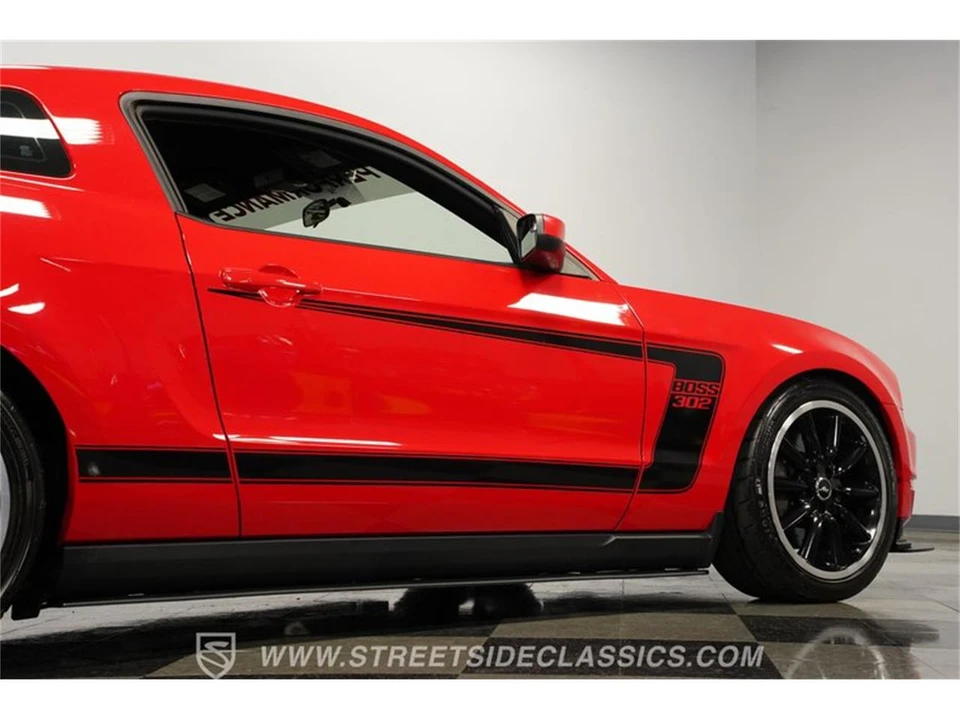 2012 Ford S197 Mustang - Image 27 of 31