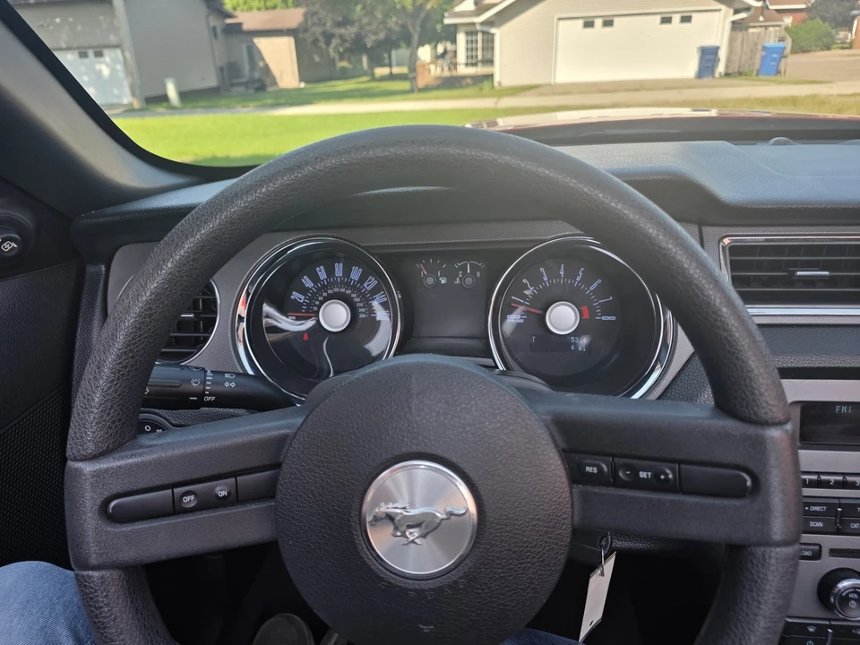 2012 Ford S197 Mustang - Image 25 of 30