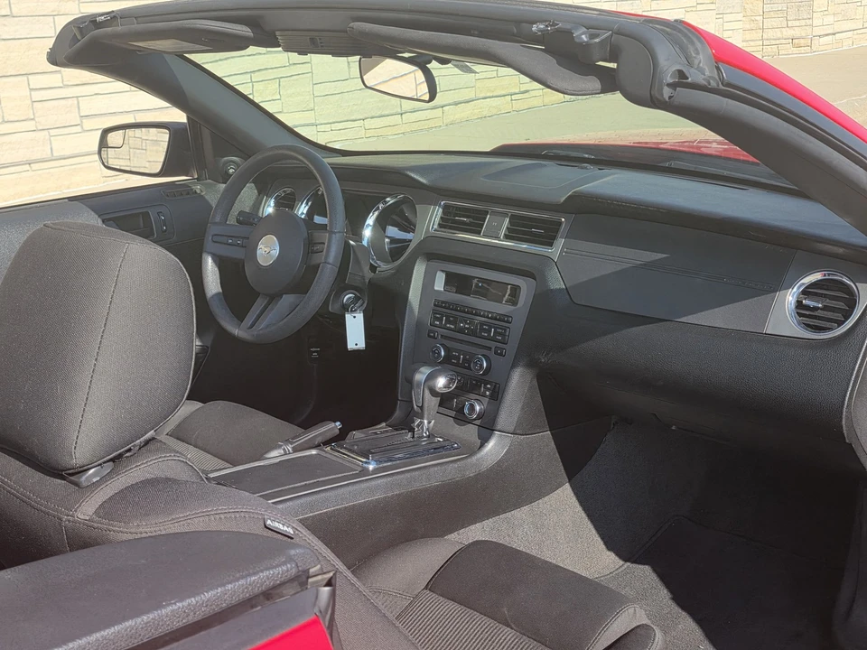 2012 Ford S197 Mustang - Image 12 of 30