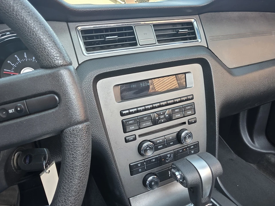 2012 Ford S197 Mustang - Image 24 of 30